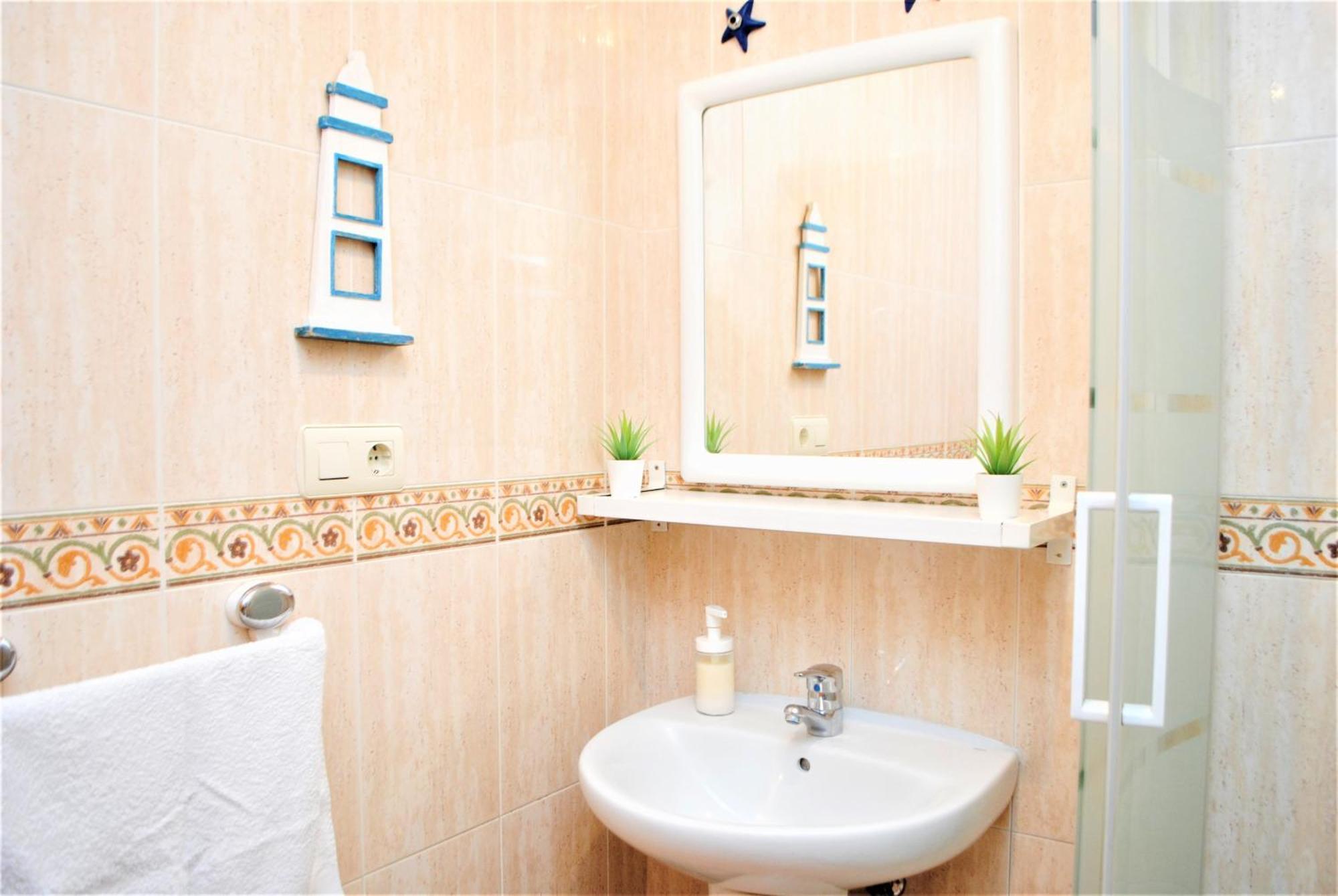 Small Building With 2 Apartments Malaga Zewnętrze zdjęcie